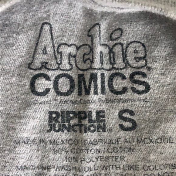 Riverdale Crop top - Picture 2 of 3